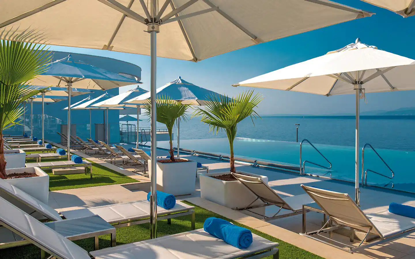 Hilton Rijeka Costabella Beach Resort & Spa TERRACE