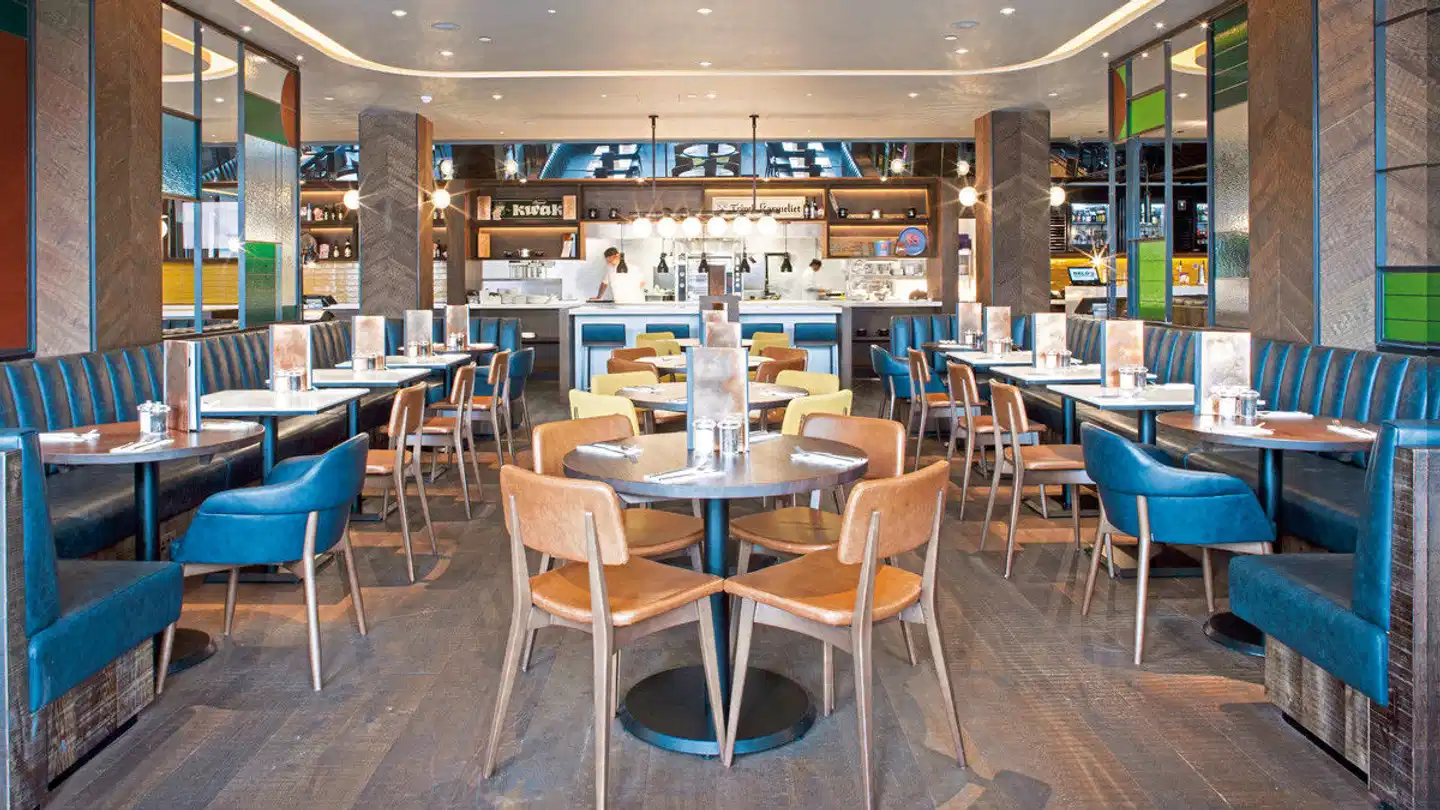 Crowne Plaza London Kings Cross - inkl. Darts WM Tickets Restaurant