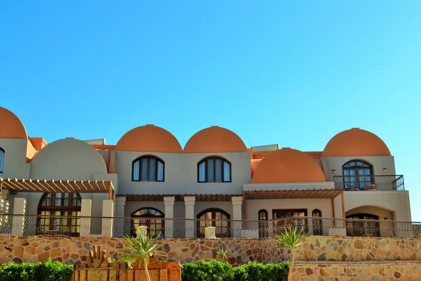 Rohanou Beach Resort Aussenansicht