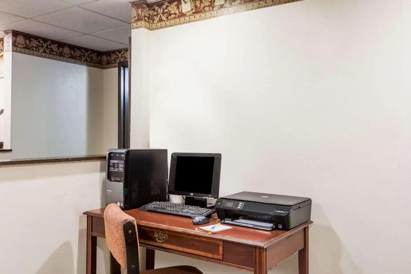 Days Inn & Suites by Wyndham Youngstown / Girard Ohio Wohnbeispiel