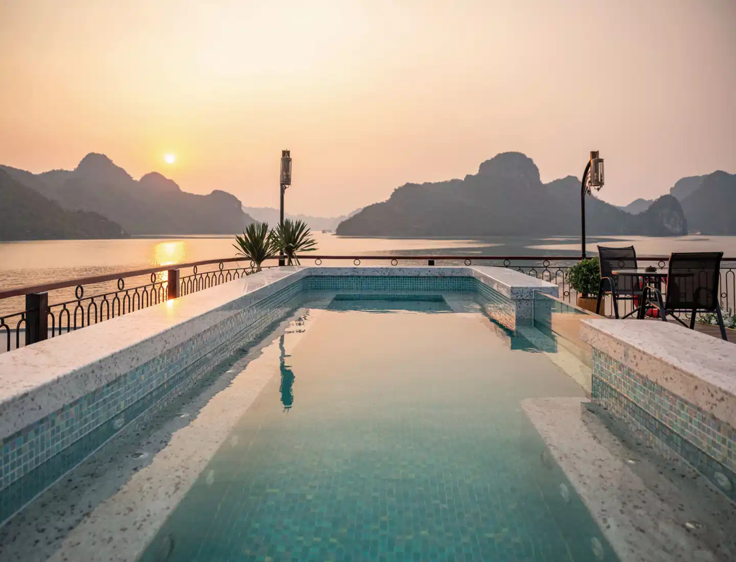 Halong Bucht an Bord der Indochine Grand (1 Nacht) Pool