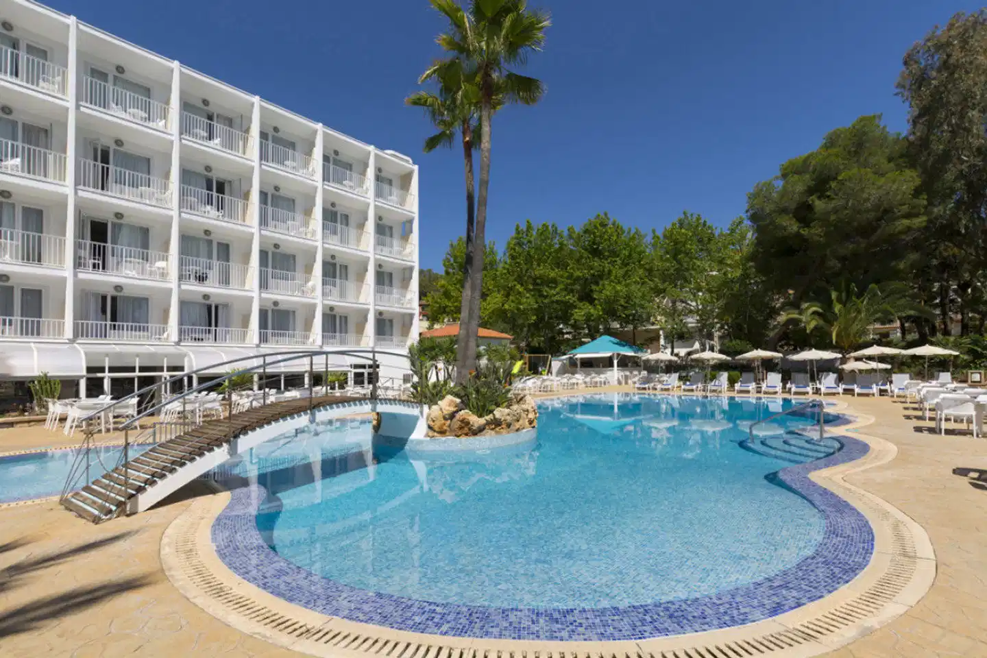 HSM SOlivera Hotel & Apartments Pool