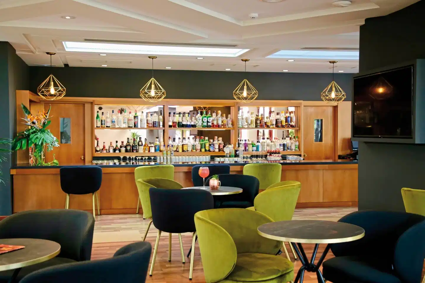 Puerto Palace Bar