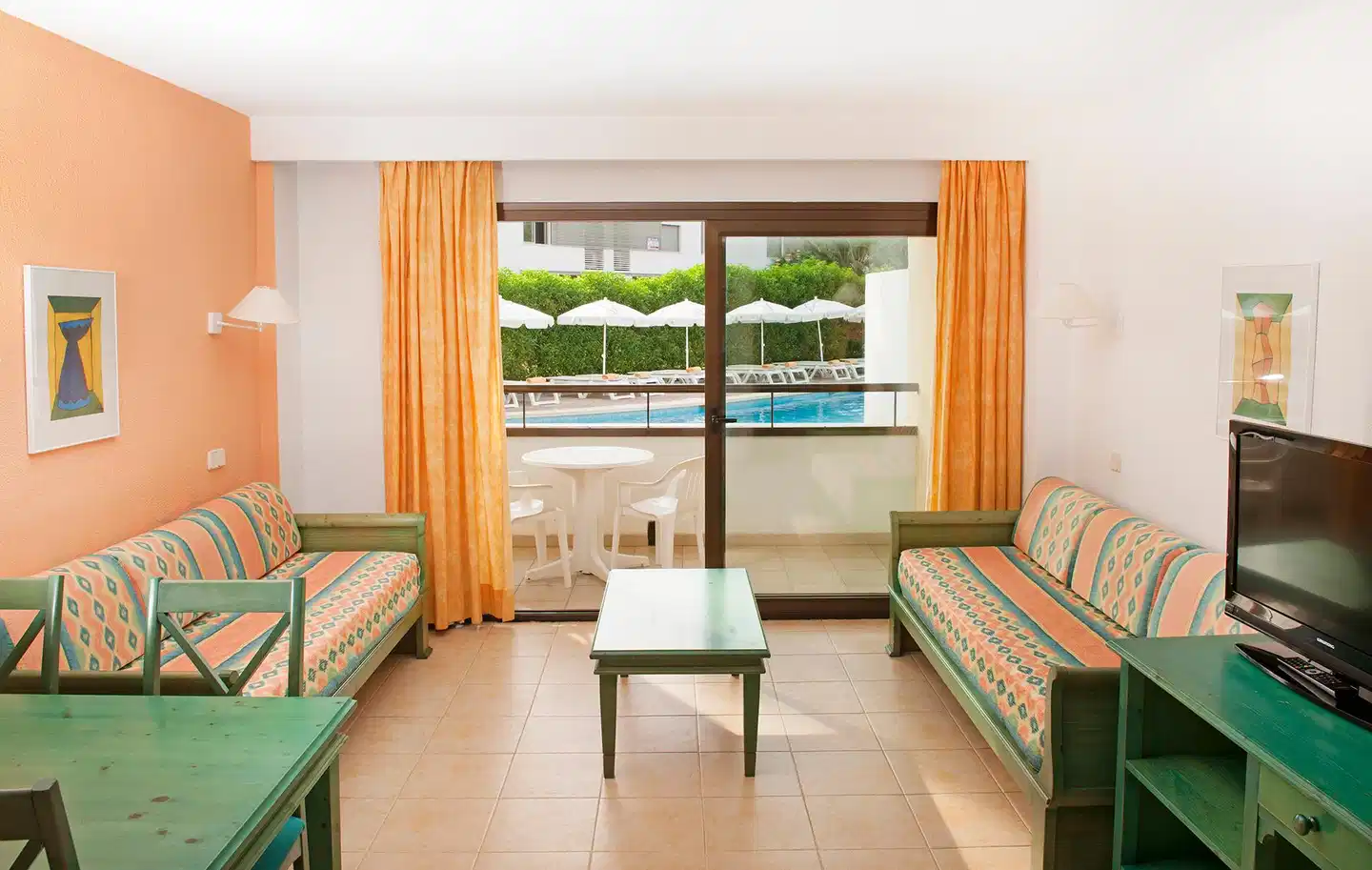 Iberostar Waves Ciudad Blanca Wohnbeispiel