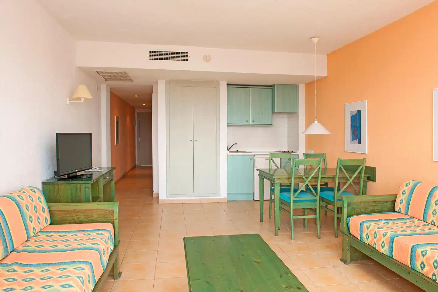 Iberostar Waves Ciudad Blanca Wohnbeispiel