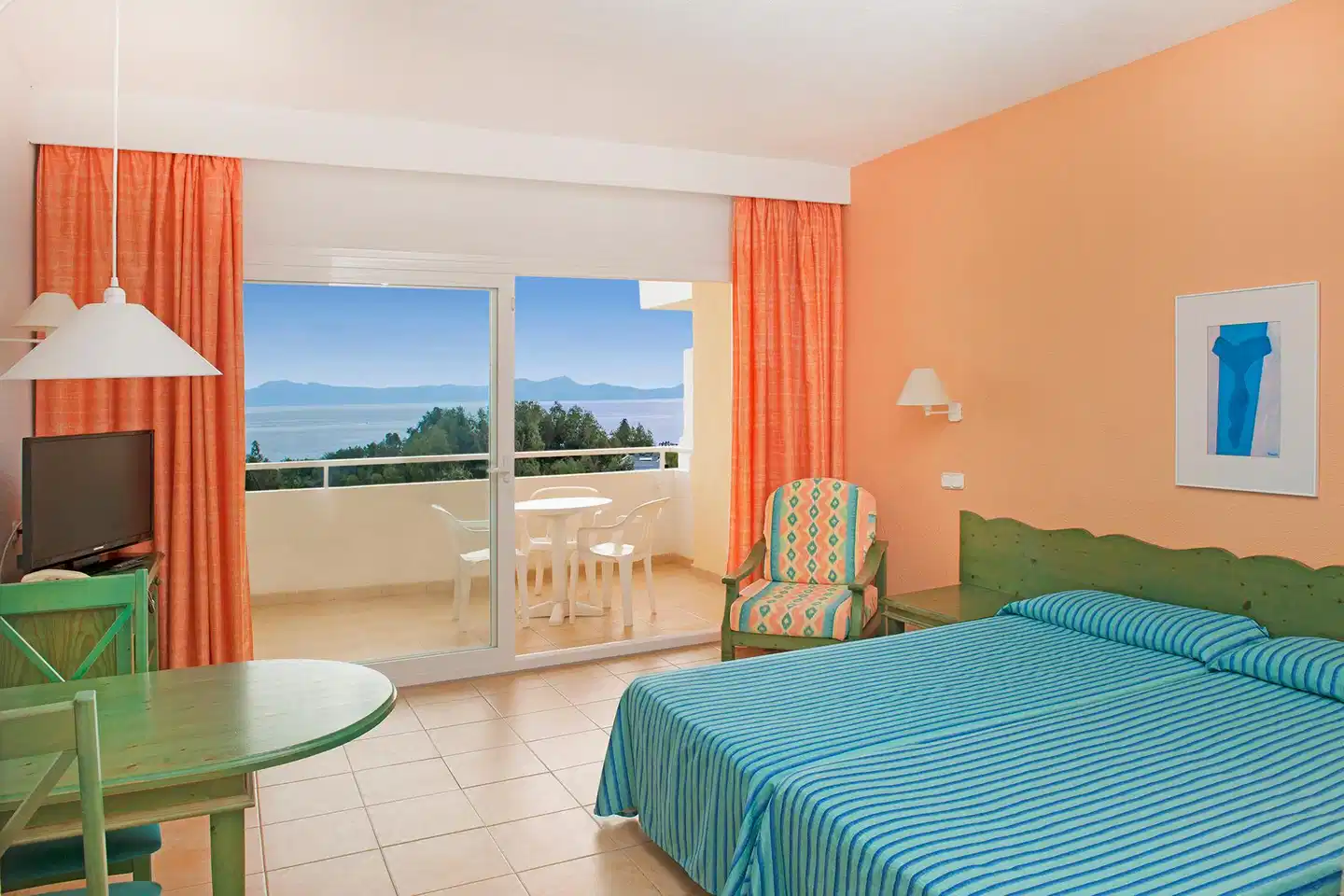 Iberostar Waves Ciudad Blanca Wohnbeispiel