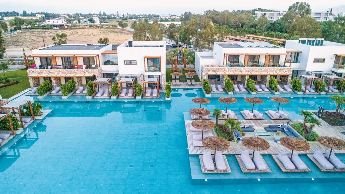 Caravia Beach Hotel Pool