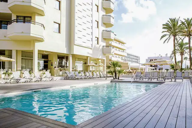 Sabina Playa Pool