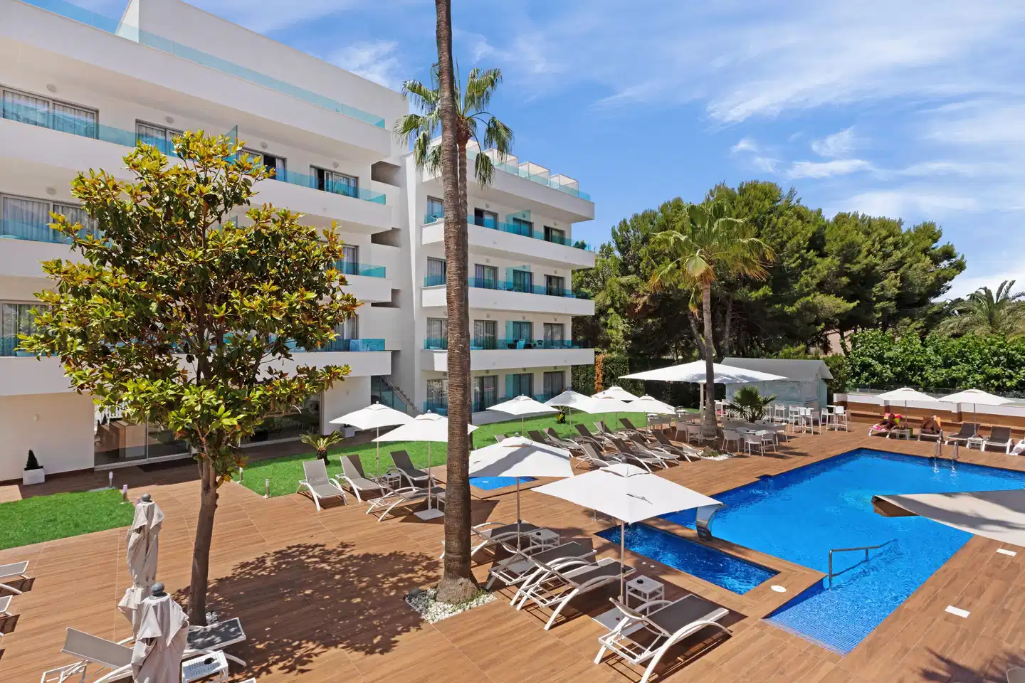 Metropolitan JUKA Playa Terrasse