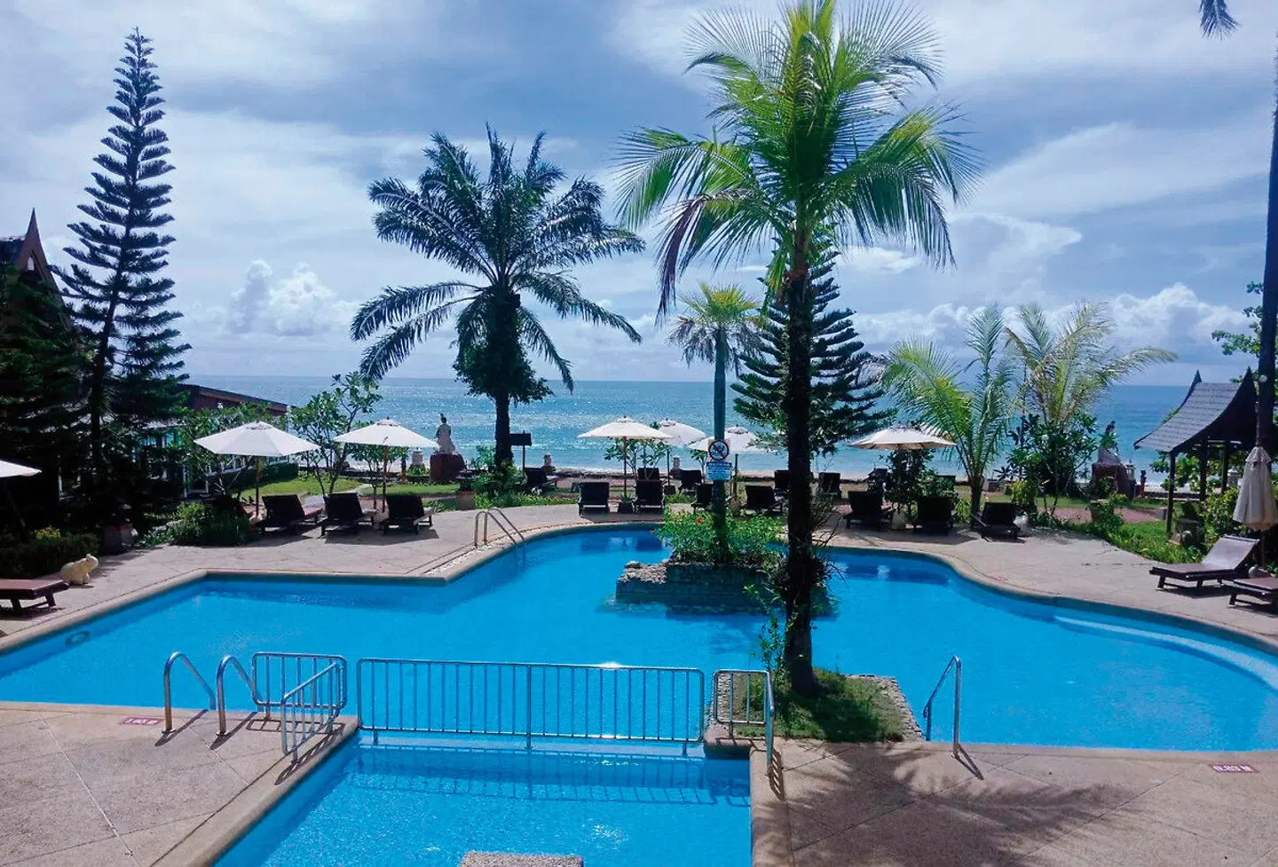 Khao Lak Palm Beach Resort Pool