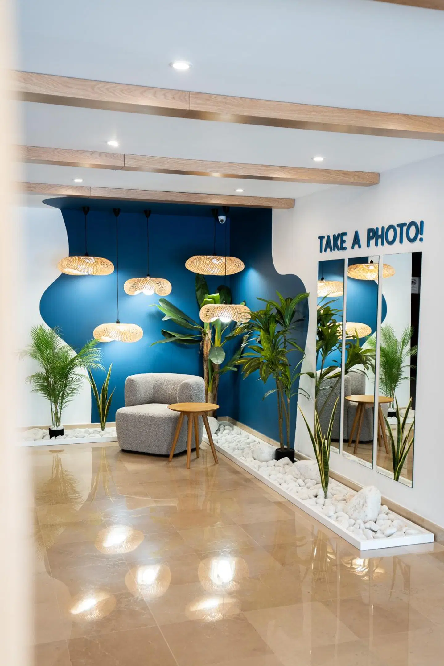 Carvi Beach Hotel Lobby