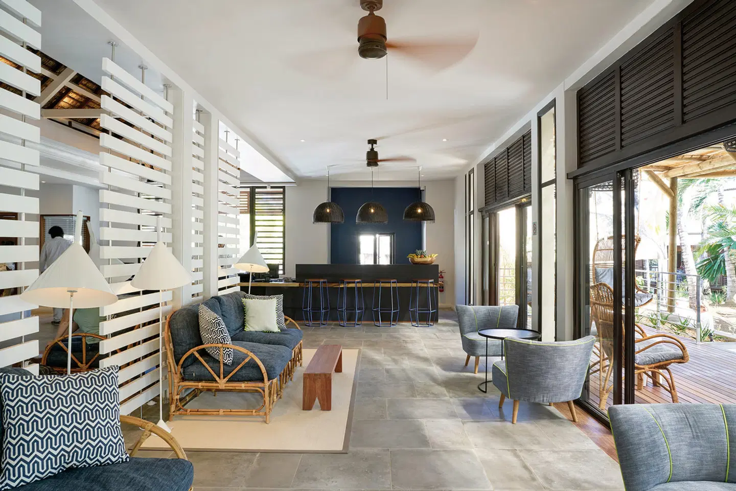 Lagoon Attitude Lobby