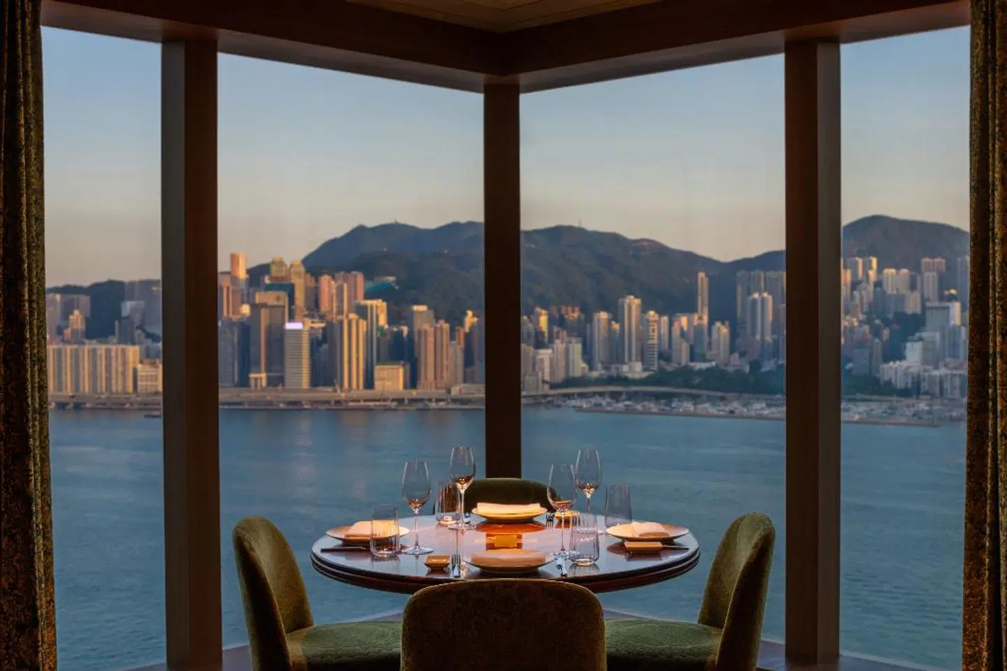 Mondrian Hong Kong Restaurant