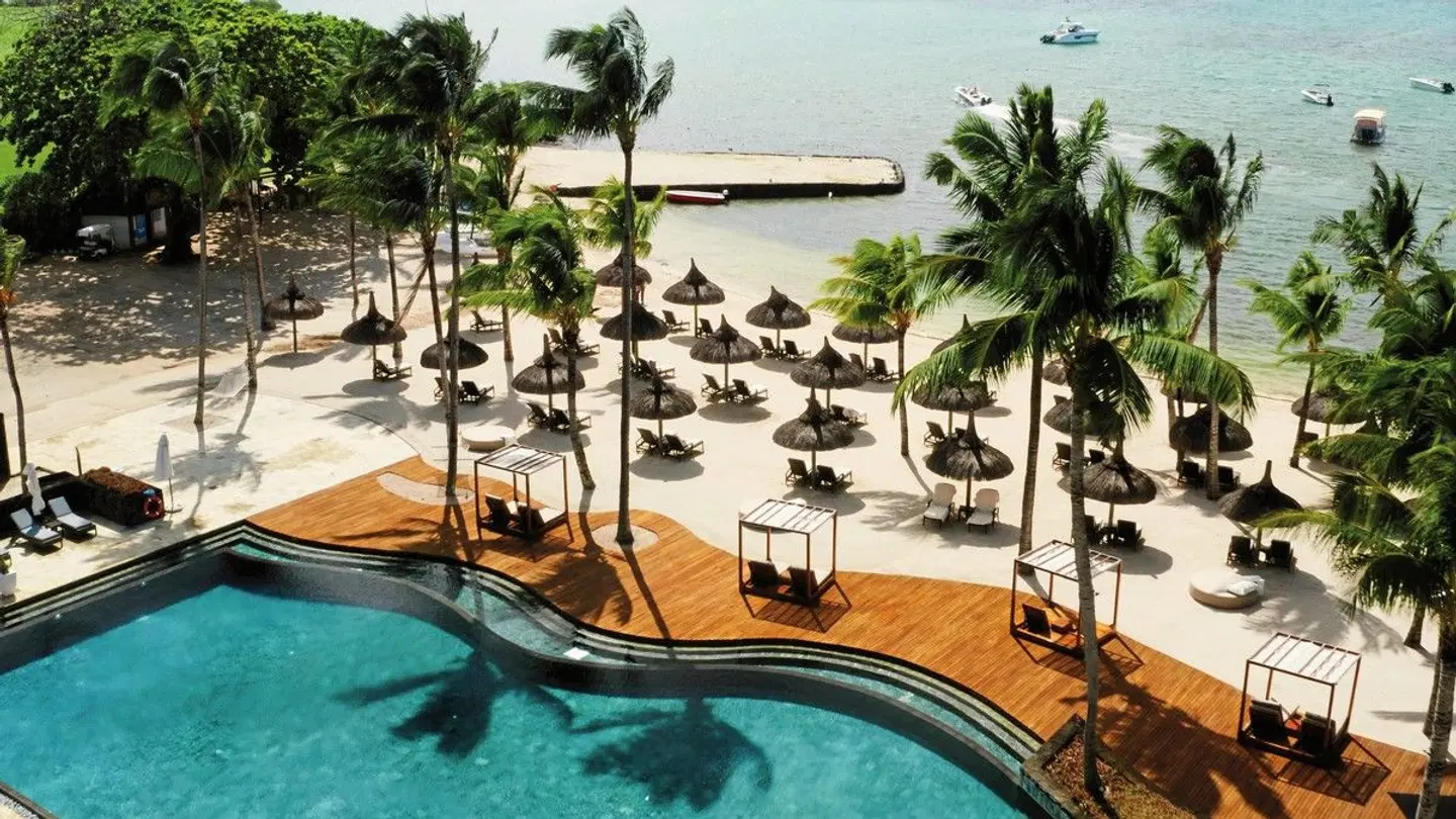 The Bay Club at Anahita Pool