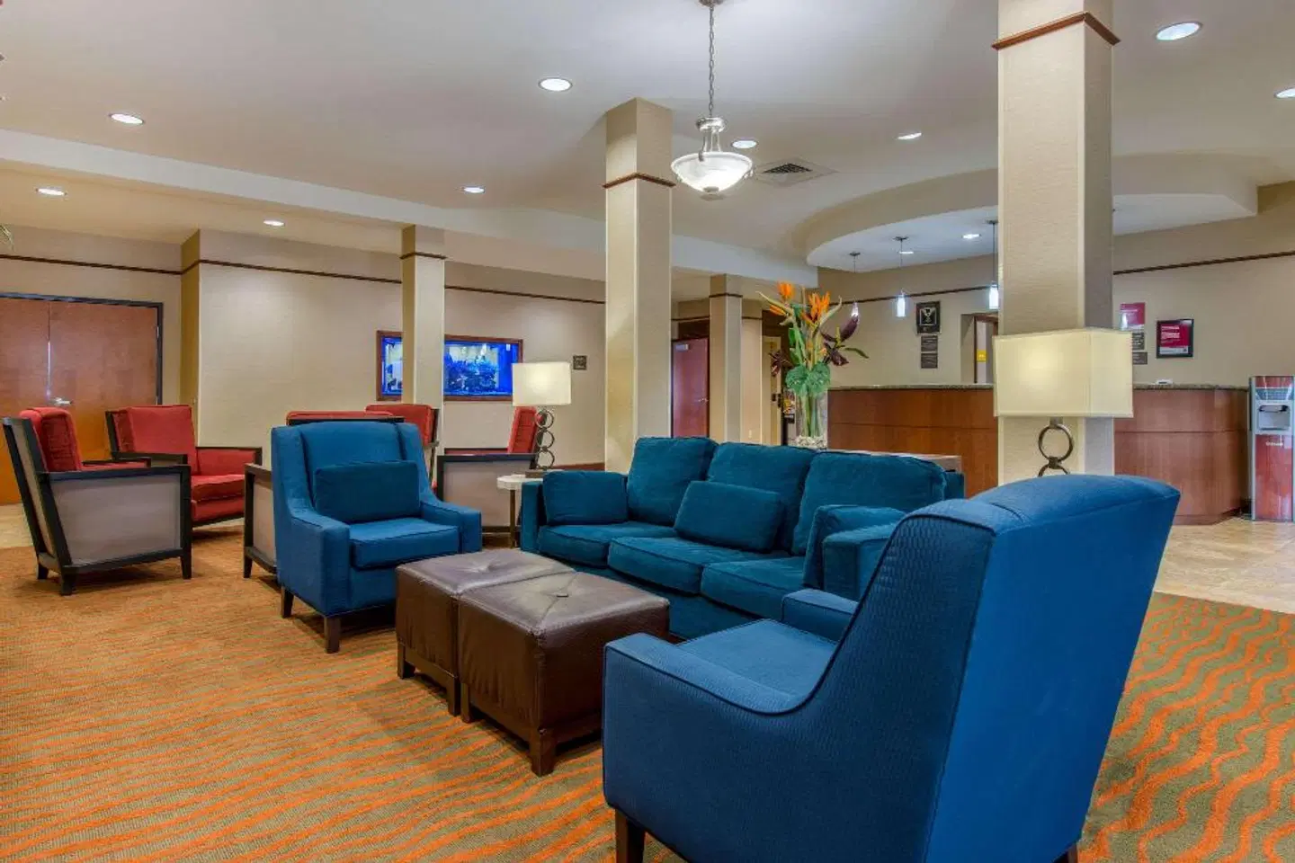 Comfort Suites - Sarasota / Little Sarasota Bay Lobby