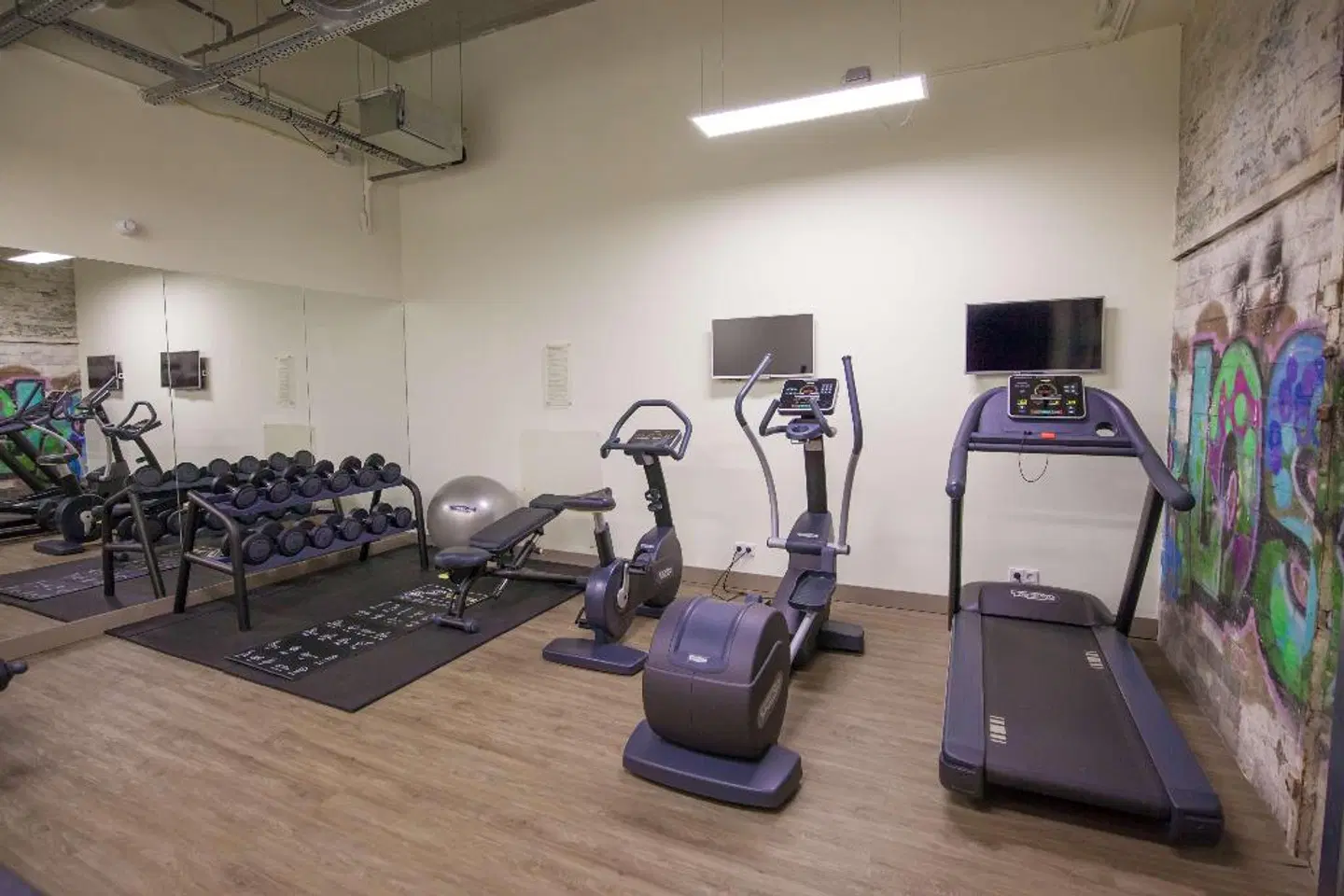 DoubleTree by Hilton Hotel Amsterdam - NDSM Wharf Sport und Entertainment