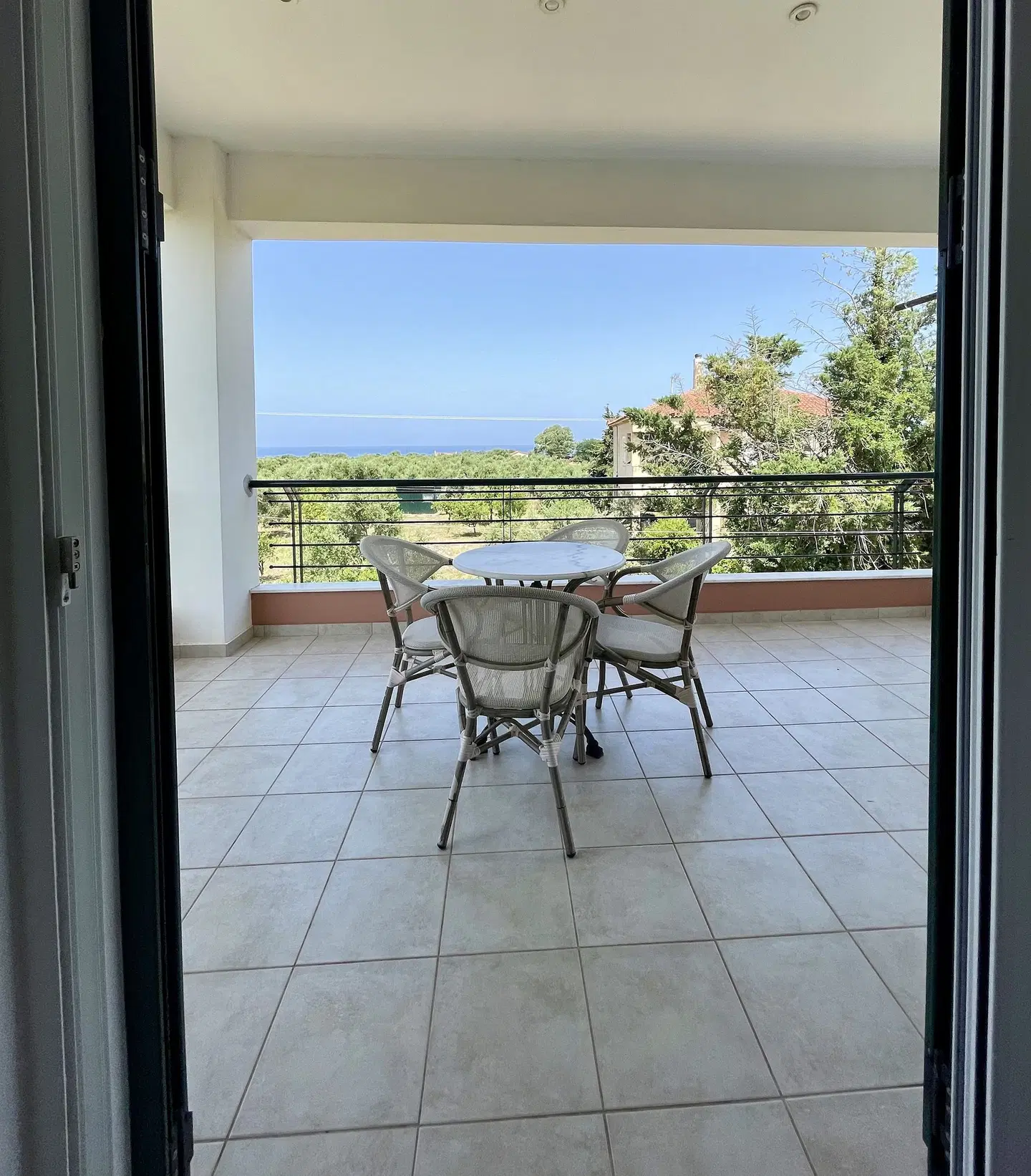 Stomio Villague Terrasse