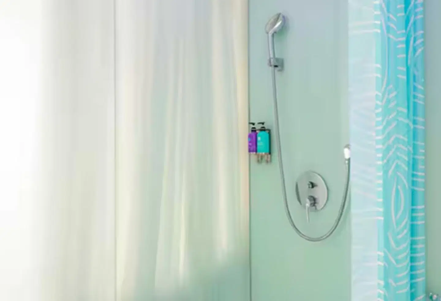 Tru by Hilton Tam Ky City Centre Badezimmer