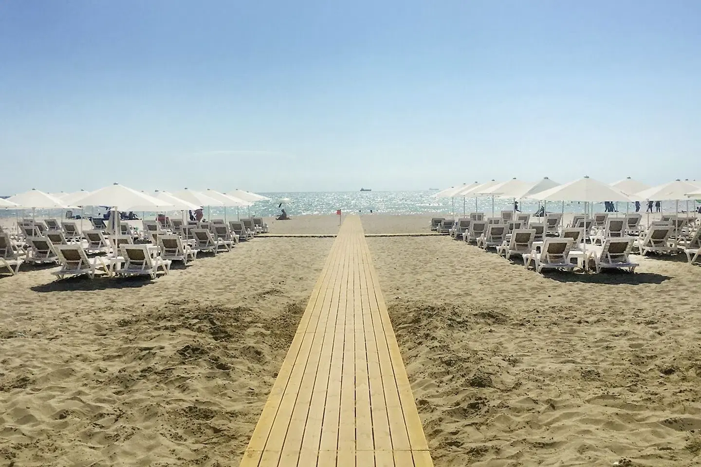 Grand Blue Fafa Resort Strand