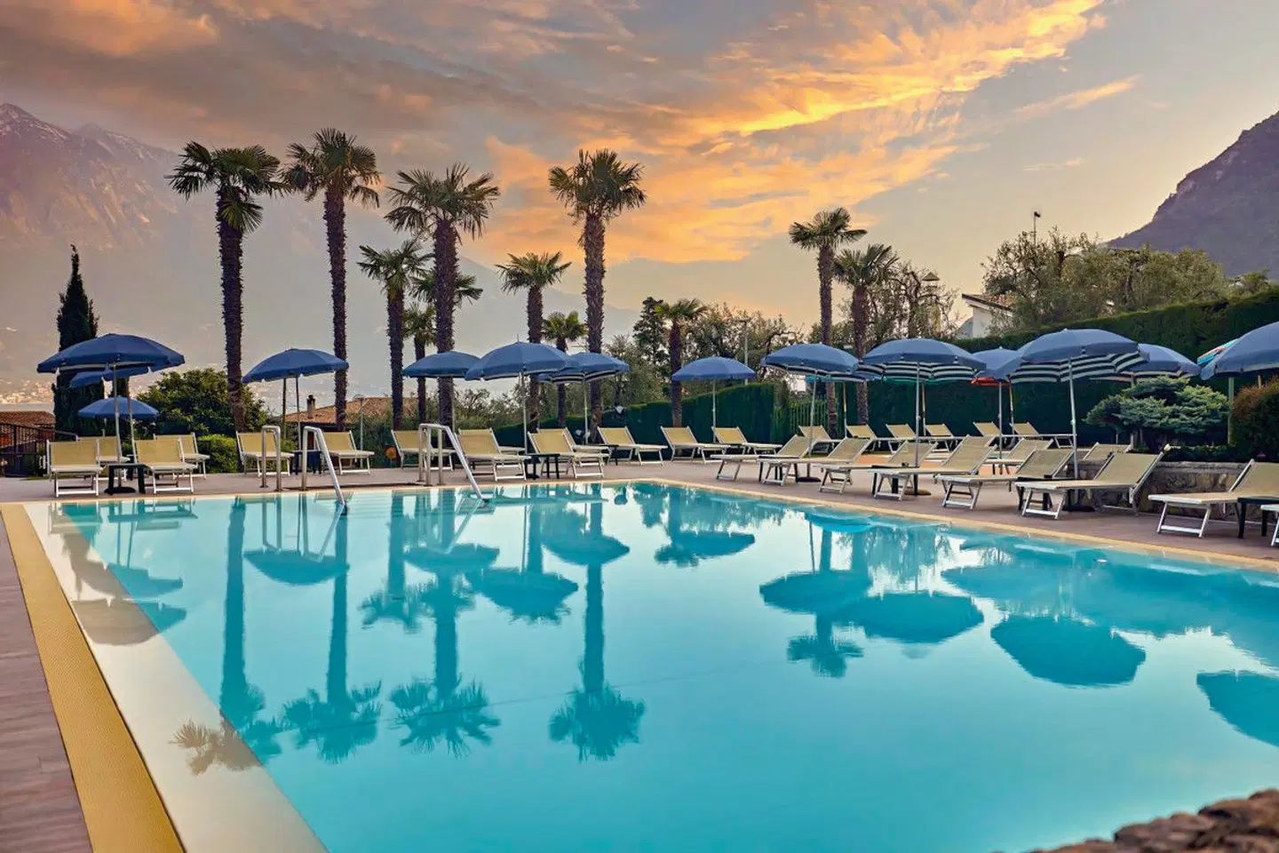 Hotel Royal Village Pool