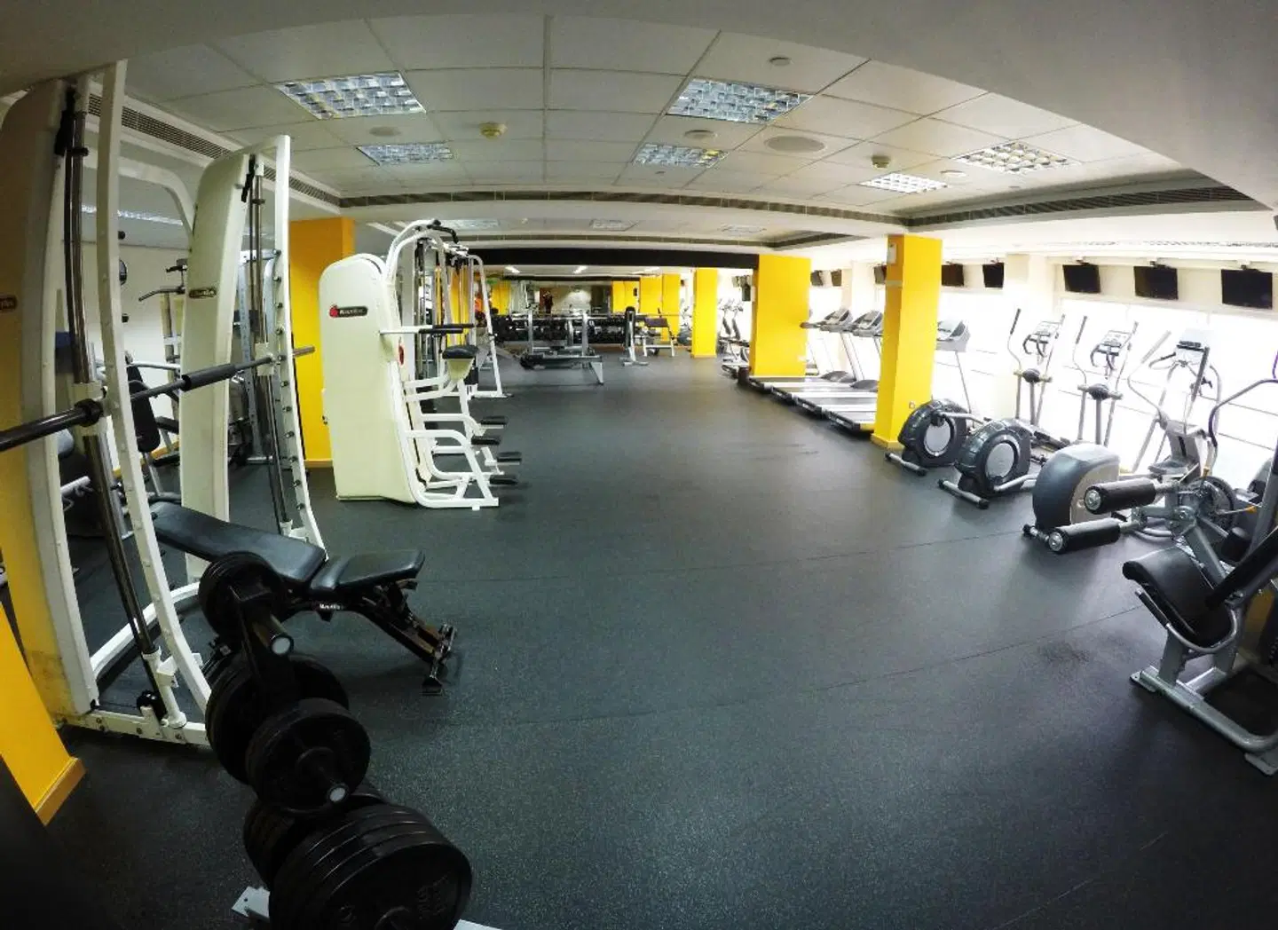 Millennium Plaza Downtown Abu Dhabi Sport und Entertainment