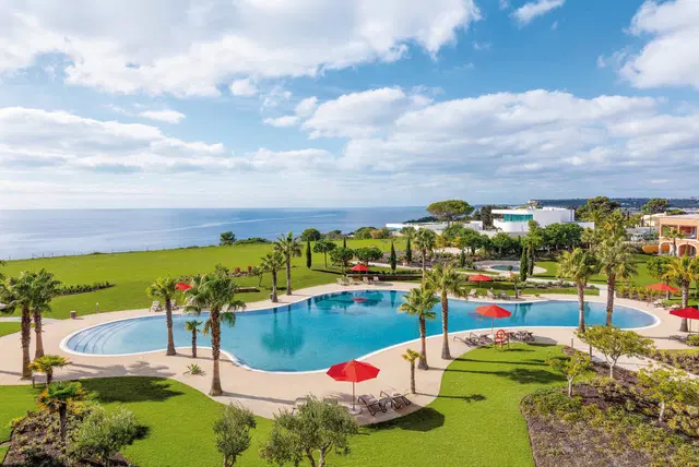 Cascade Wellness Resort Pool