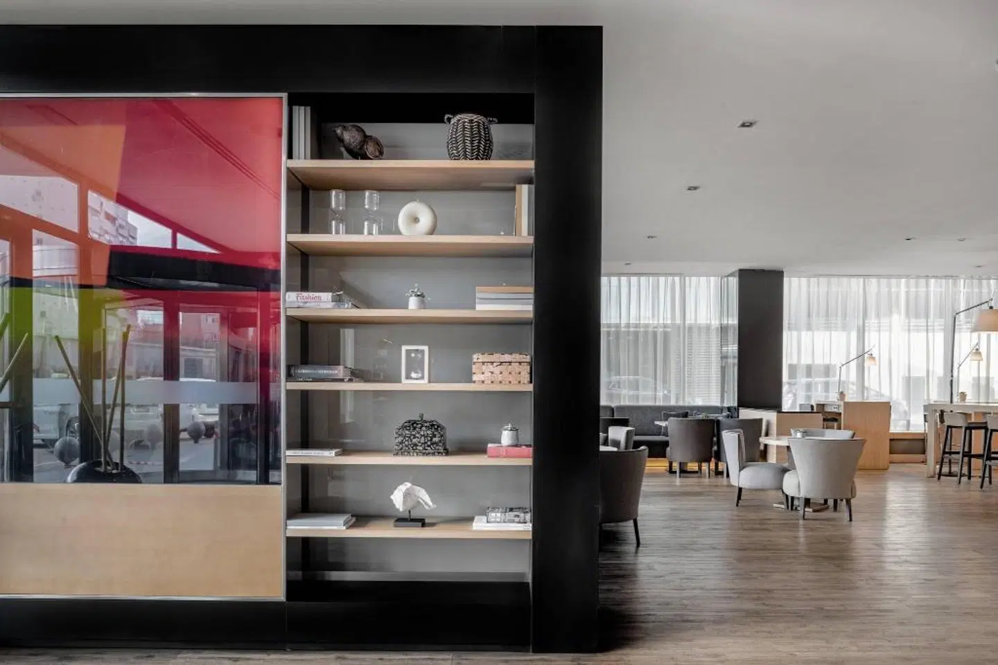 AC Hotel by Marriott Madrid Feria Lobby