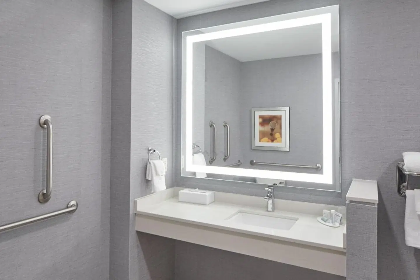 Fairfield Inn & Suites by Marriott Nashville Downtown/The Gulch Badezimmer