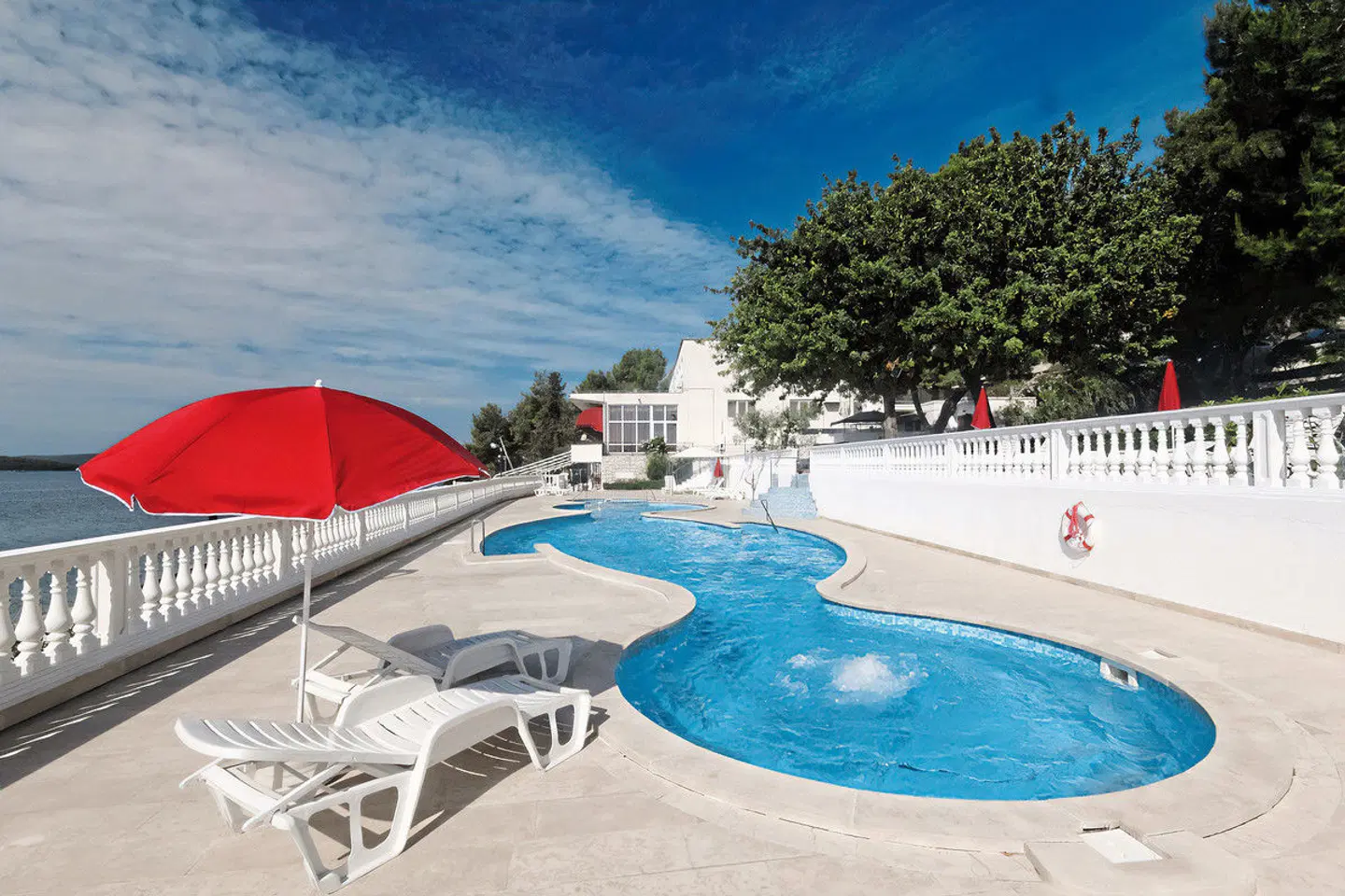 All Inclusive Resort Val Pool