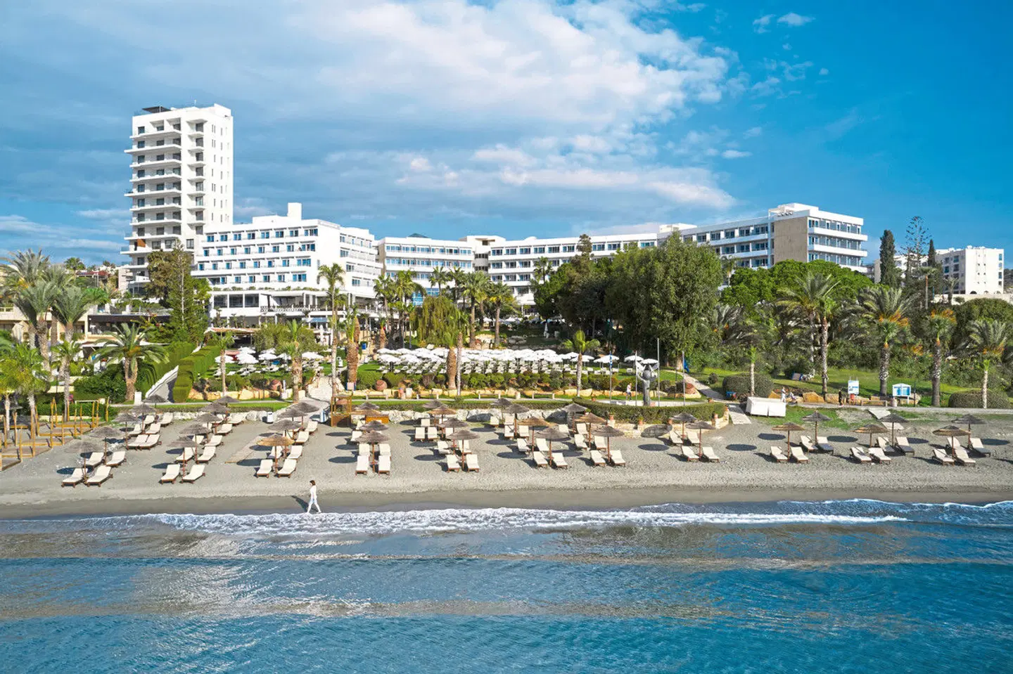 Mediterranean Beach Hotel Aussenansicht