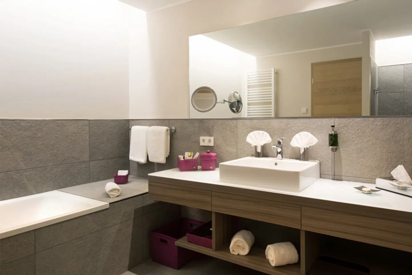 Bio- und Wellnesshotel Alpenblick Badezimmer