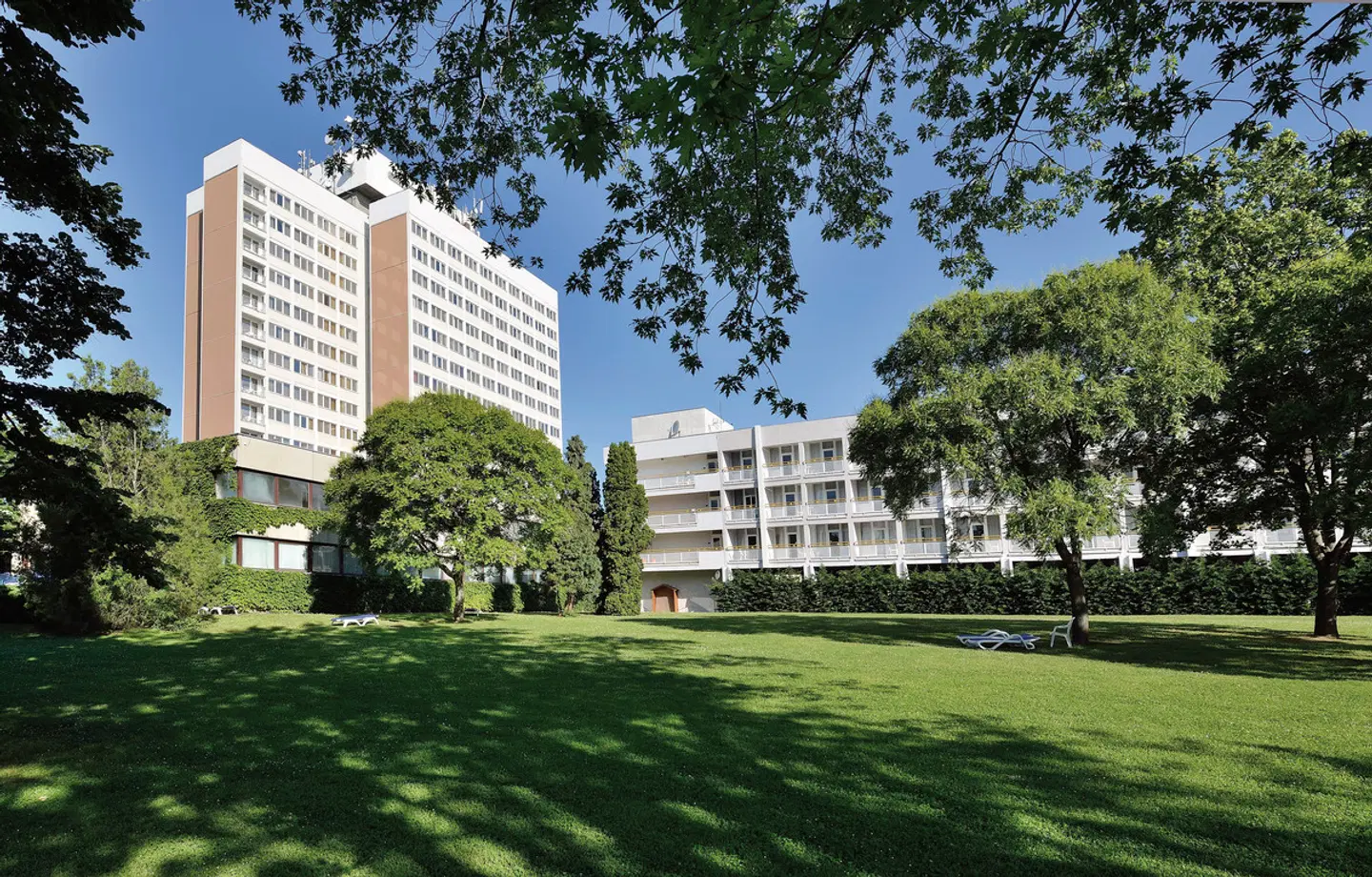 Danubius Hotel Marina Aussenansicht