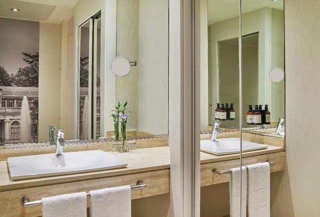 NH Madrid Nacional Badezimmer