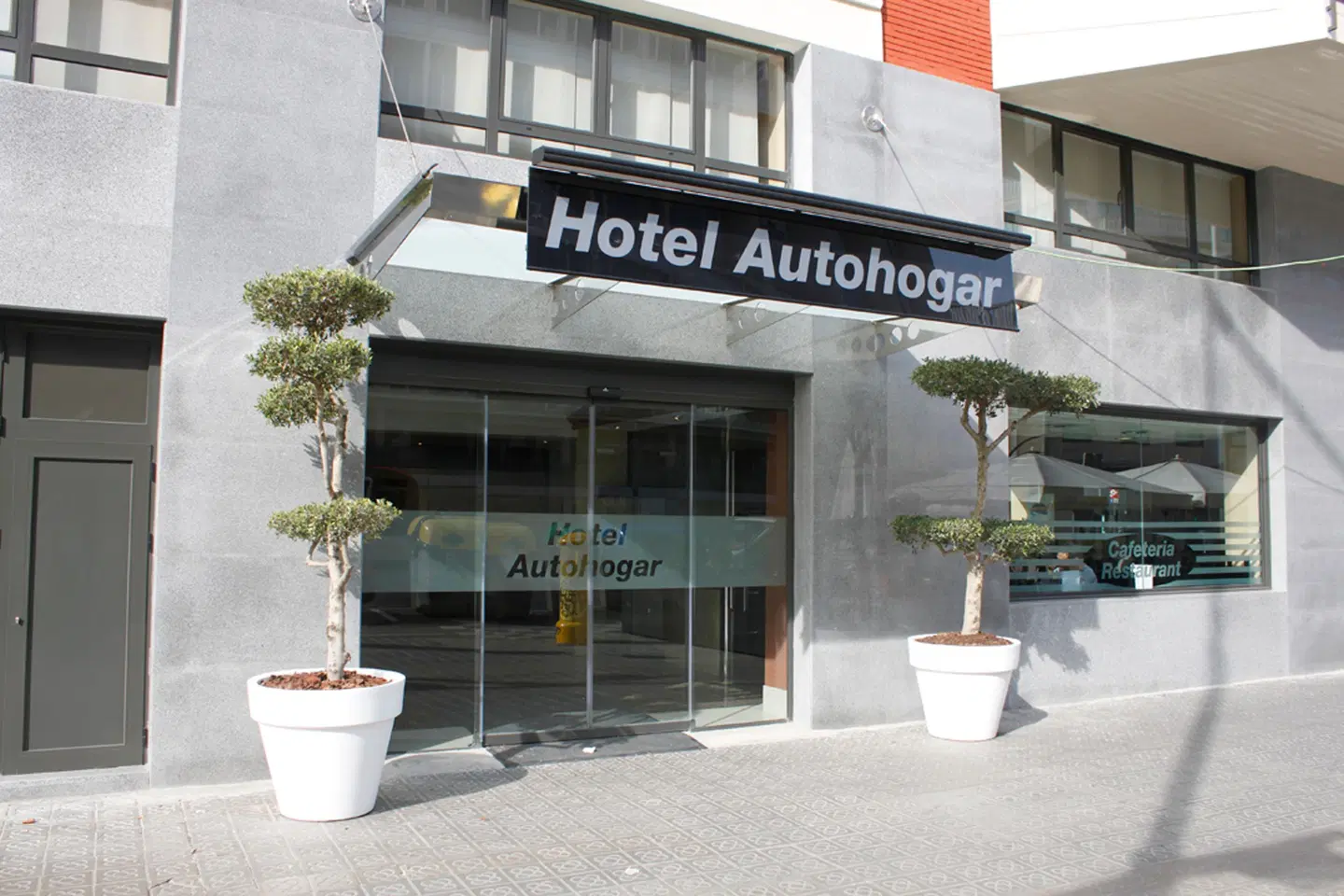 Best Auto Hogar Aussenansicht