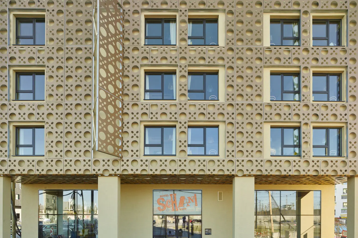 Hotel Schani Aussenansicht