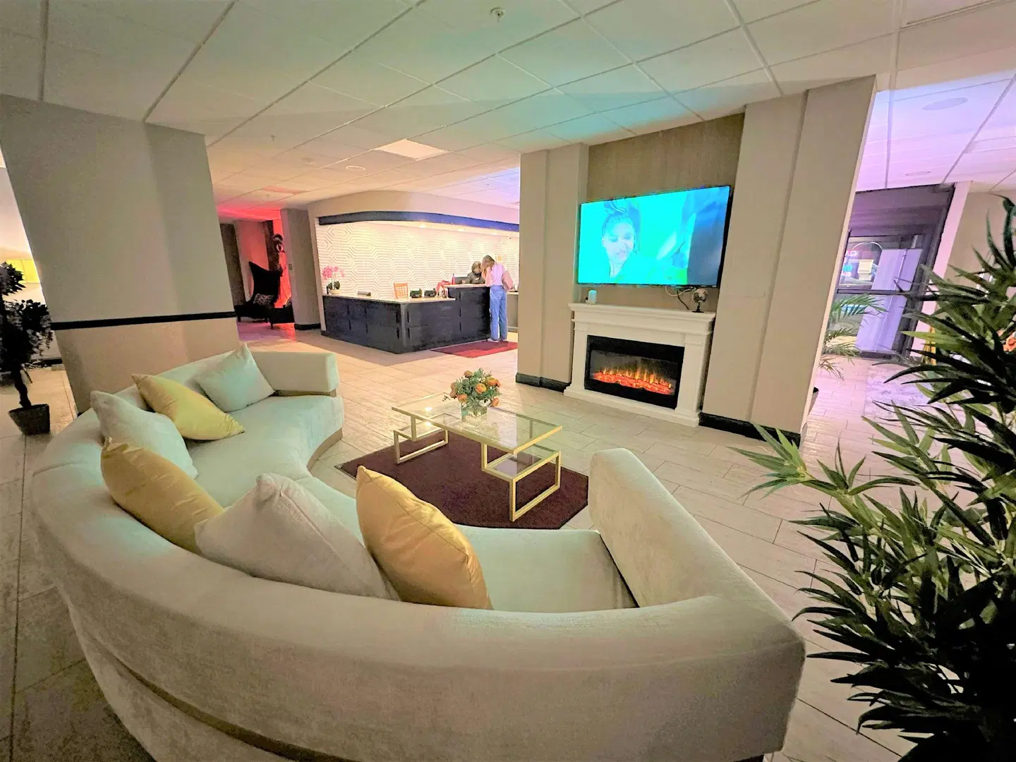 SureStay Plus Hotel by Best Western Albany Airport Lobby