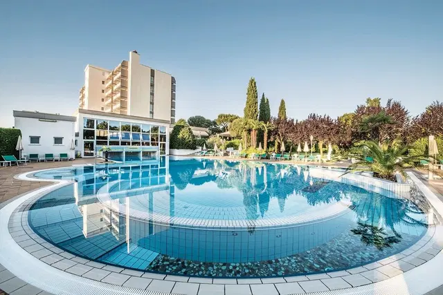 Des Bains Terme Pool