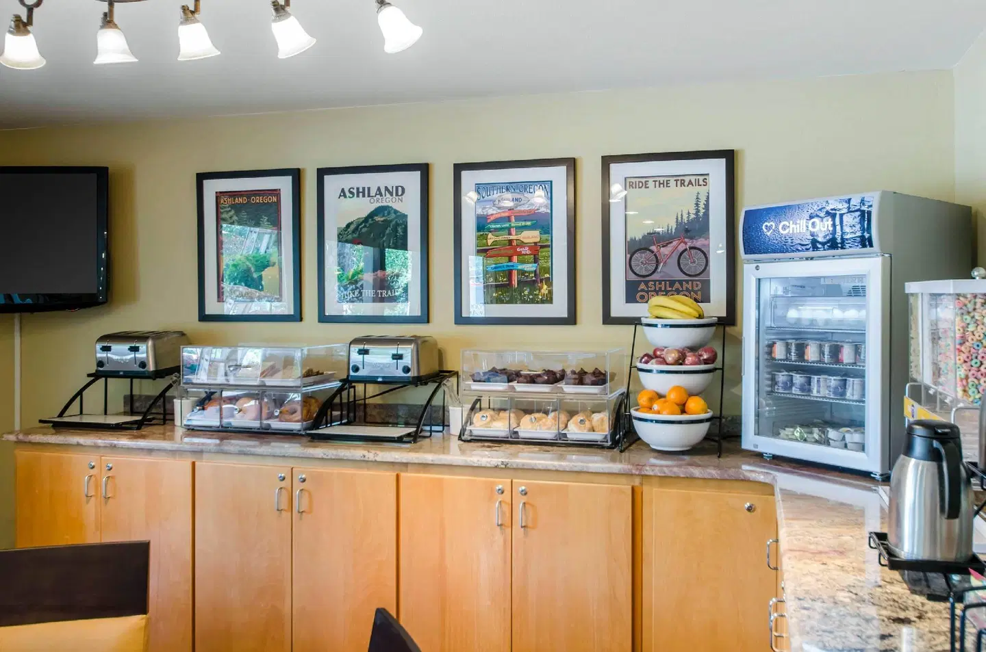 Comfort Inn & Suites Bar