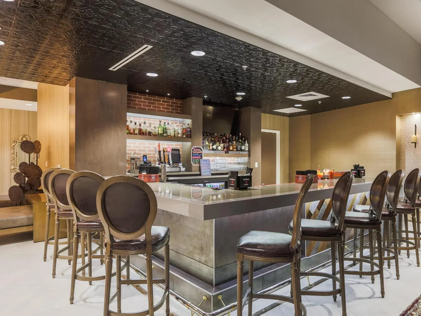 Homewood Suites By Hilton Charleston Historic District Bar