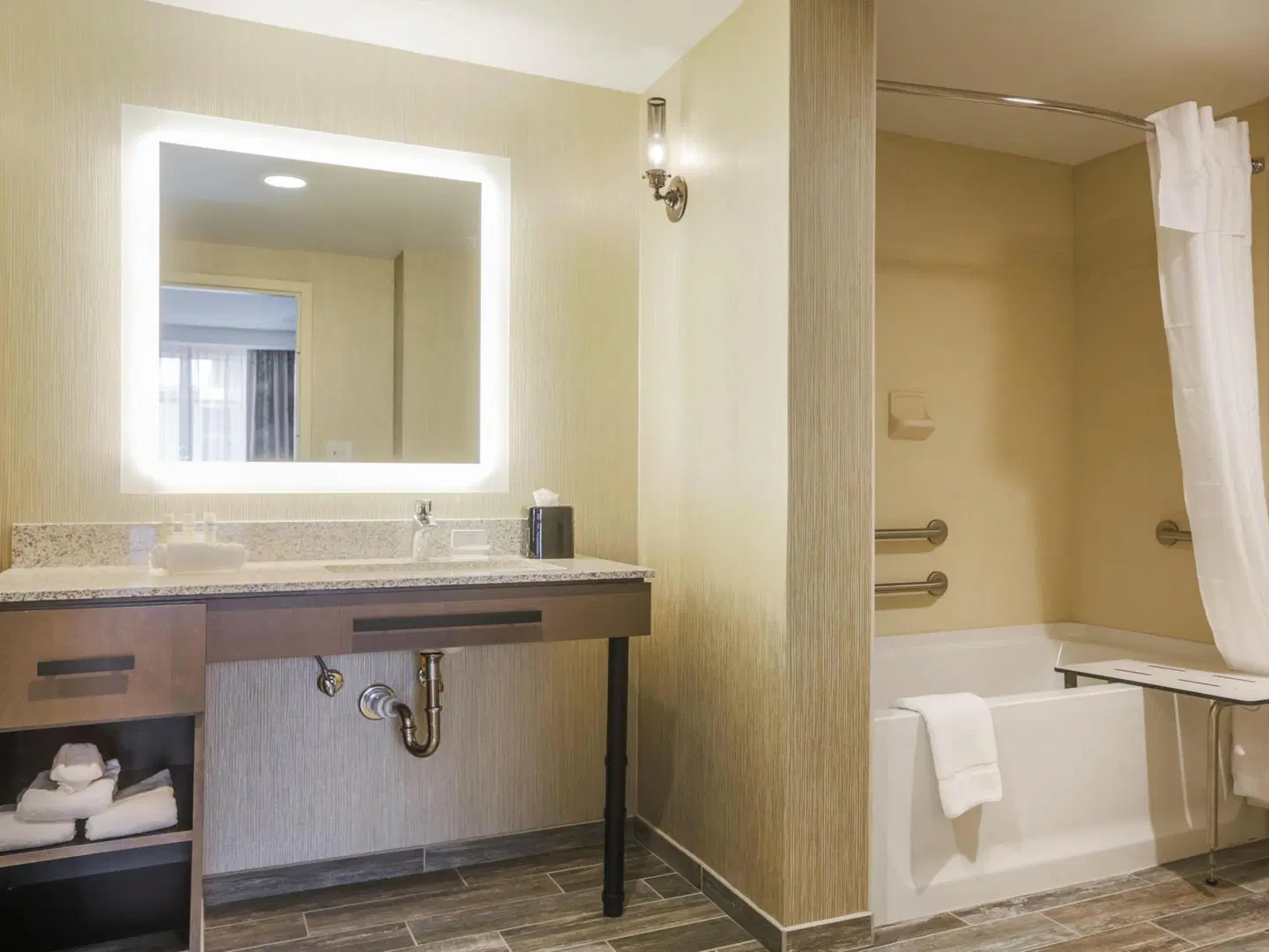 Homewood Suites By Hilton Charleston Historic District Badezimmer