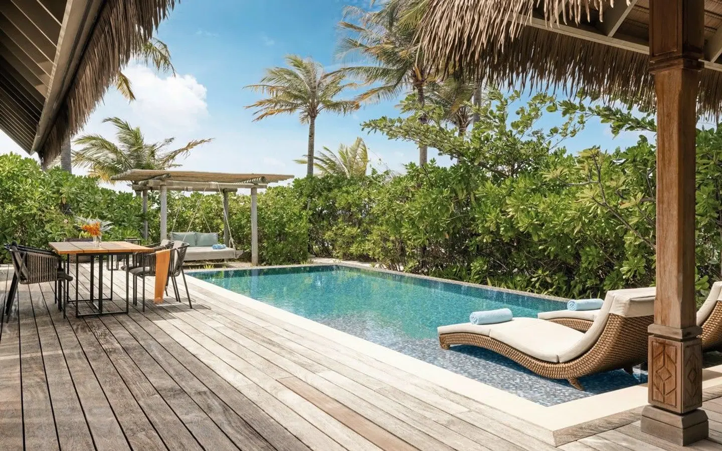 Waldorf Astoria Maldives ITHAAFUSHI OUTDOOR_POOL