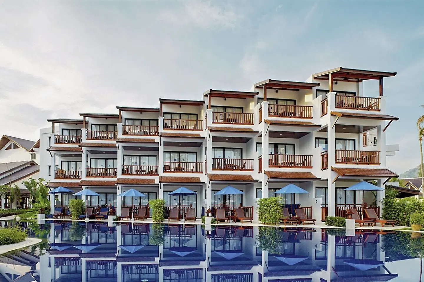 Sunwing Kamala Beach OUTDOOR_POOL