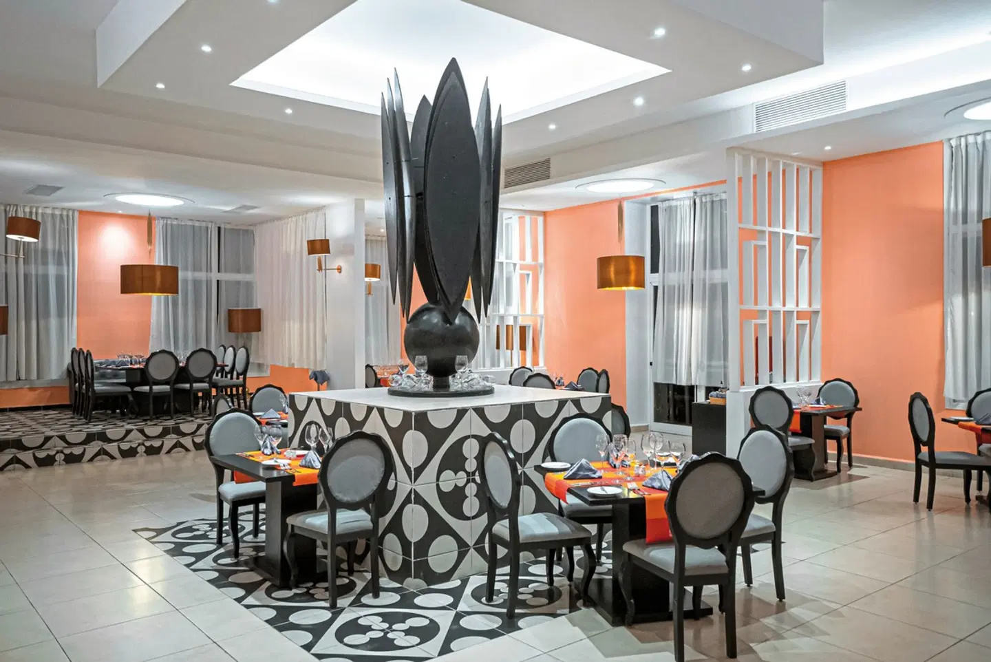 Resonance Santa Maria Restaurant