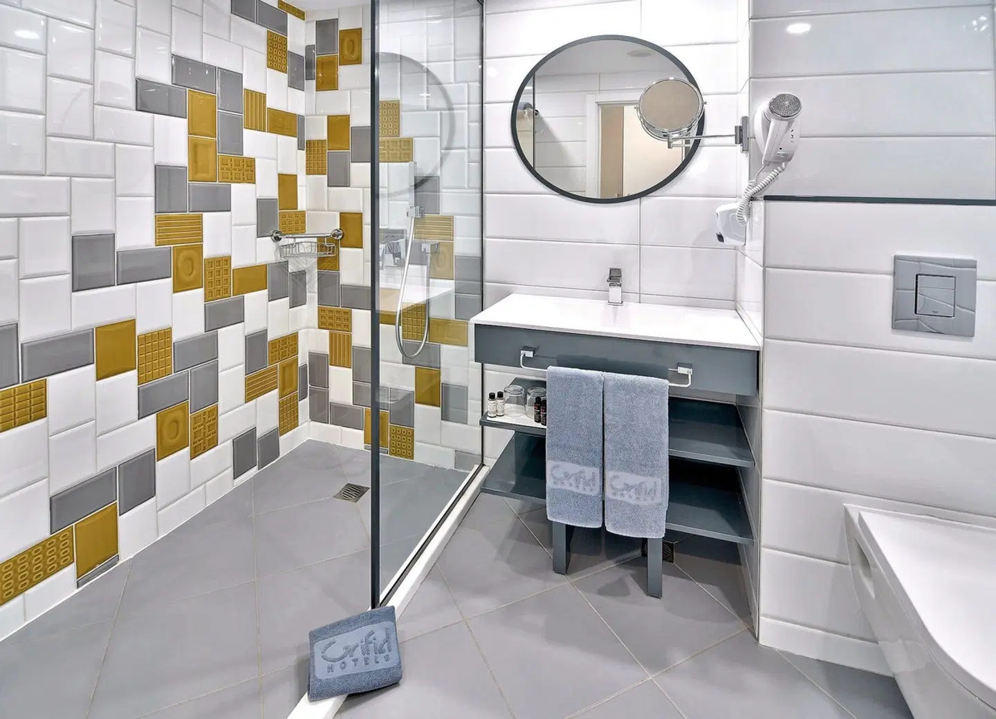 GRIFID Encanto Beach Badezimmer