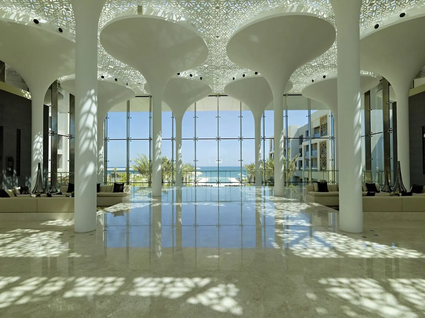 Kempinski Hotel Muscat Hallenbad