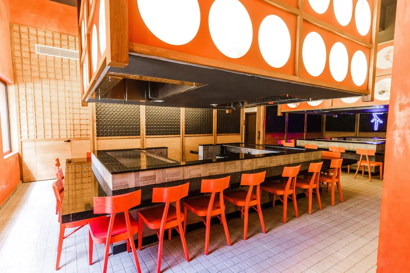 Tropical Deluxe Princess Restaurant