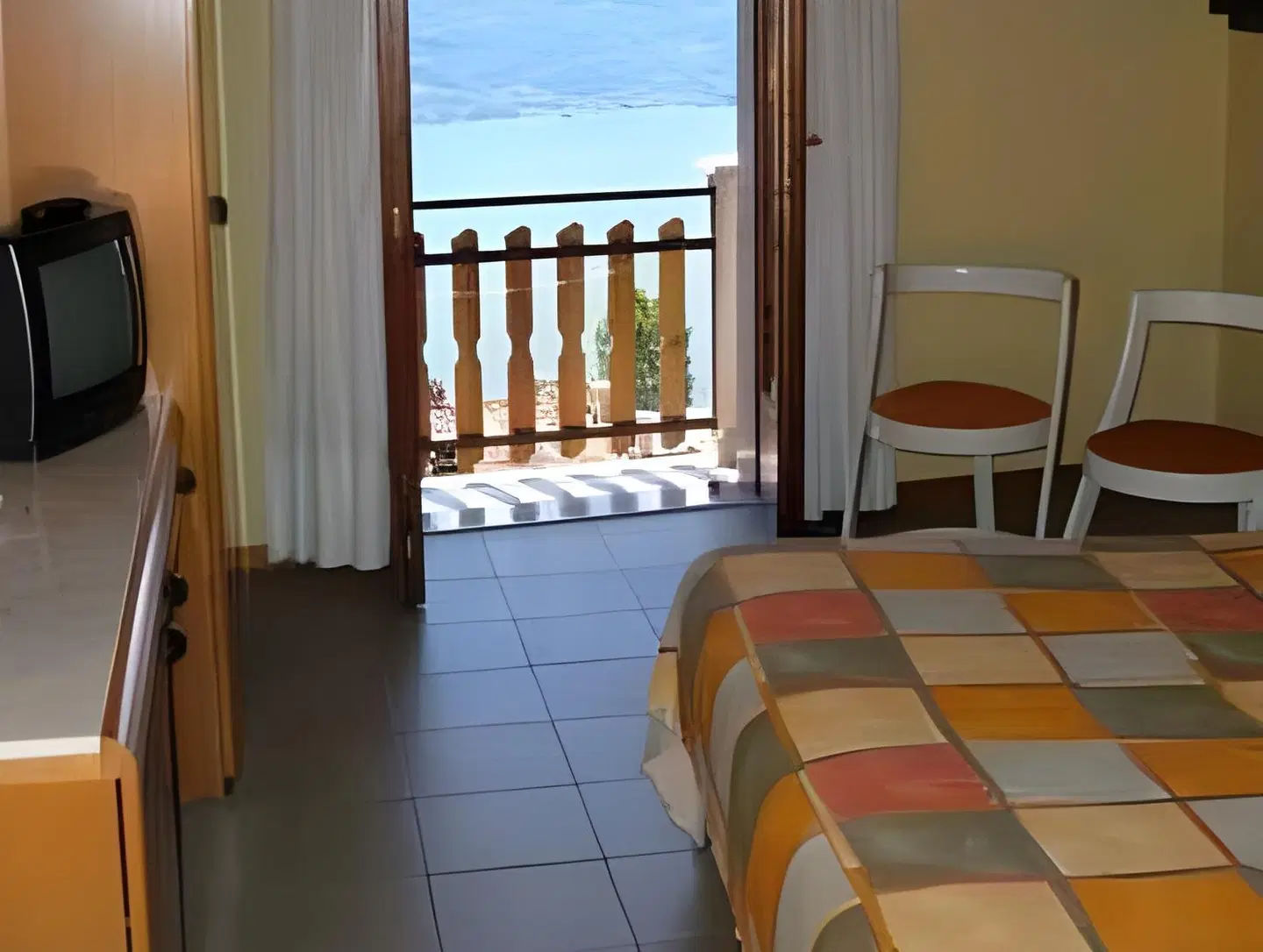 Castello ROOM_EXAMPLE