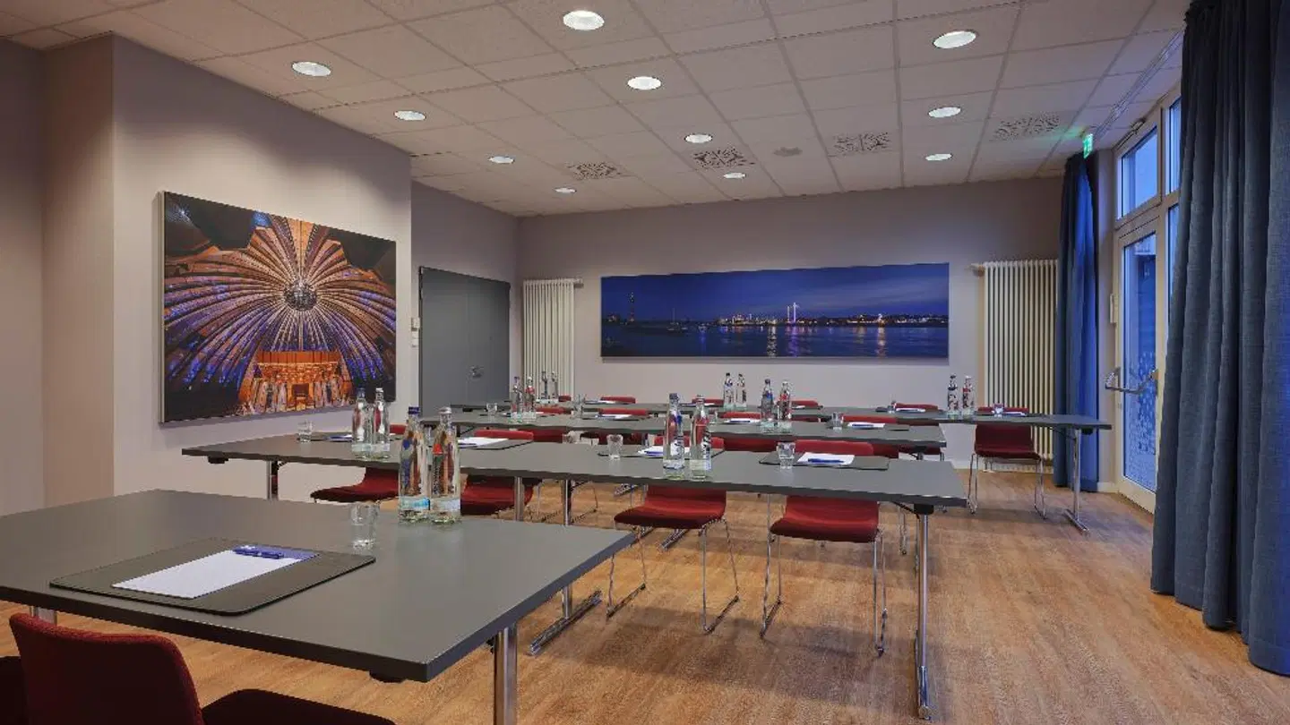 Holiday Inn Express Düsseldorf-Nord Konferenz