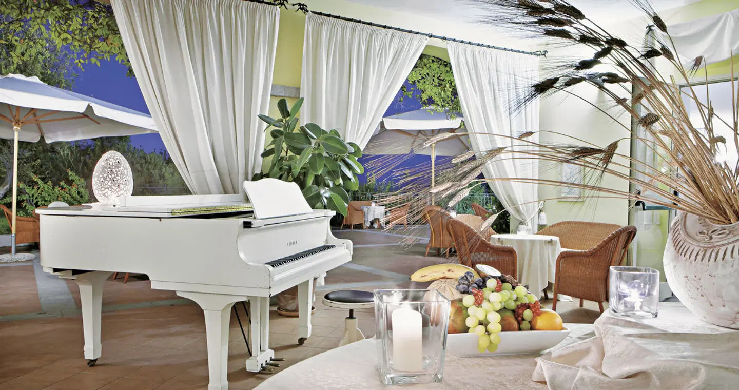 Gabbiano Azzurro Hotel & Suites Restaurant