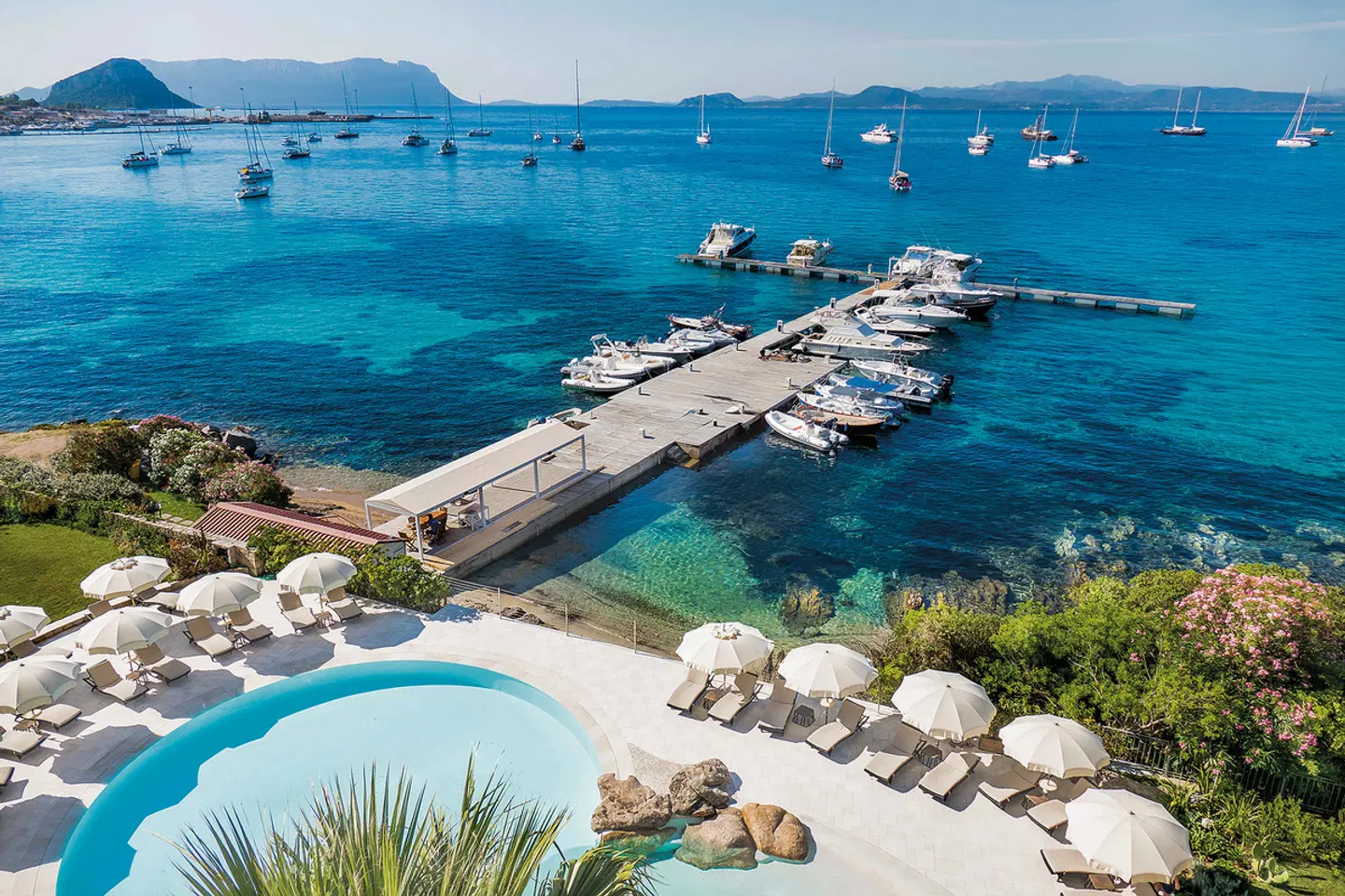 Gabbiano Azzurro Hotel & Suites BEACH